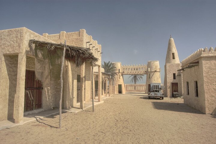 Qatar West Coast tour to Richard Serra Sculpture and Mushroom Rock Formation photo 9