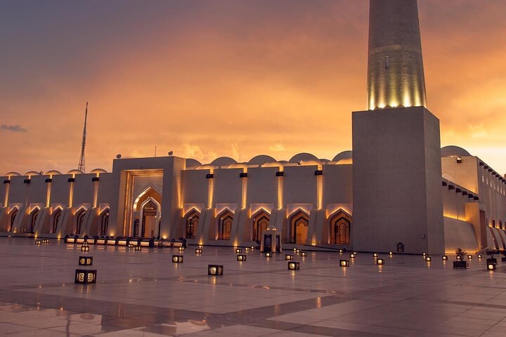 Doha Night City Tour | Souq Waqif | National Museum | The Pearl | Katara Village photo 4